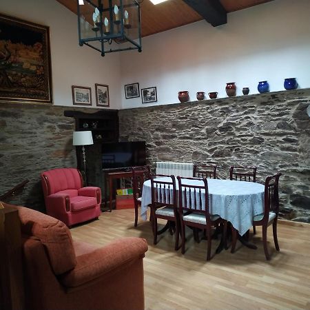 Casa O Castelo En Touro Villa Luaran gambar