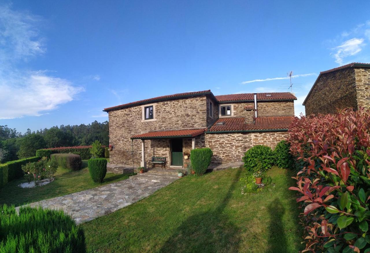Casa O Castelo En Touro Villa Luaran gambar