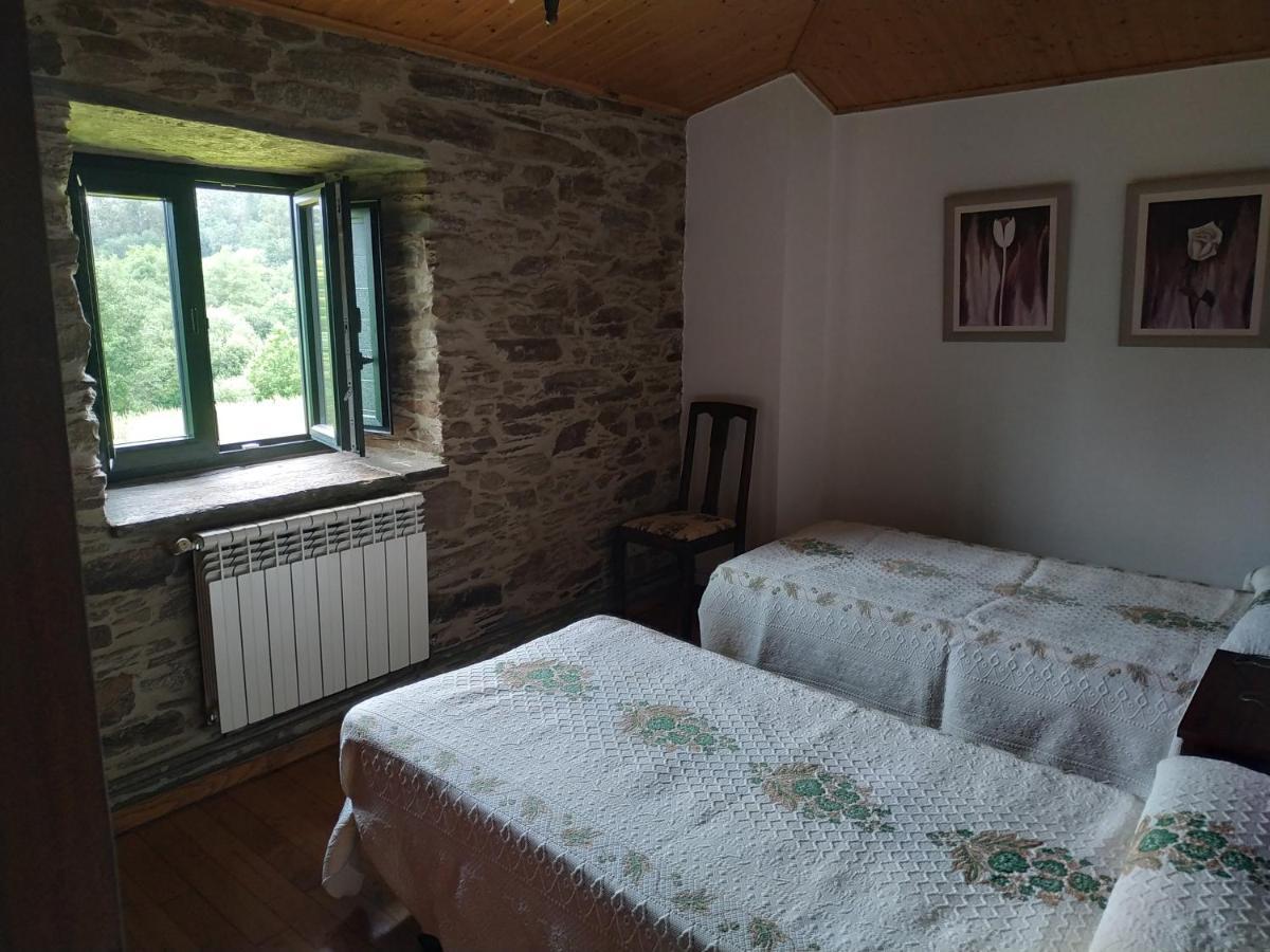 Casa O Castelo En Touro Villa Luaran gambar